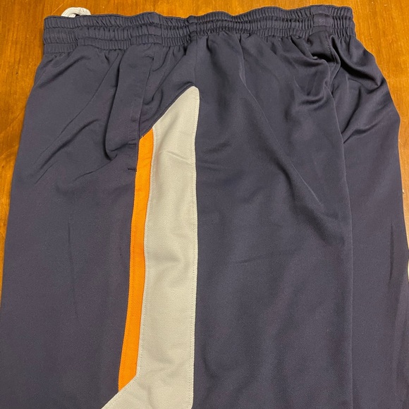 Nike dry fit shorts - Picture 3 of 4